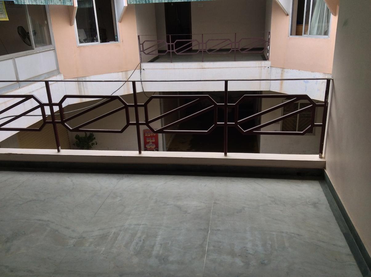 Sakthi Lodge Dharapuram Quarto foto